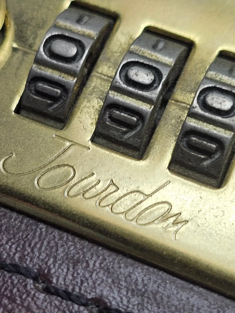 Brown leather Attache Briefcase Bag Jourdon Lock Hard Ware Gold Metallic Brase
